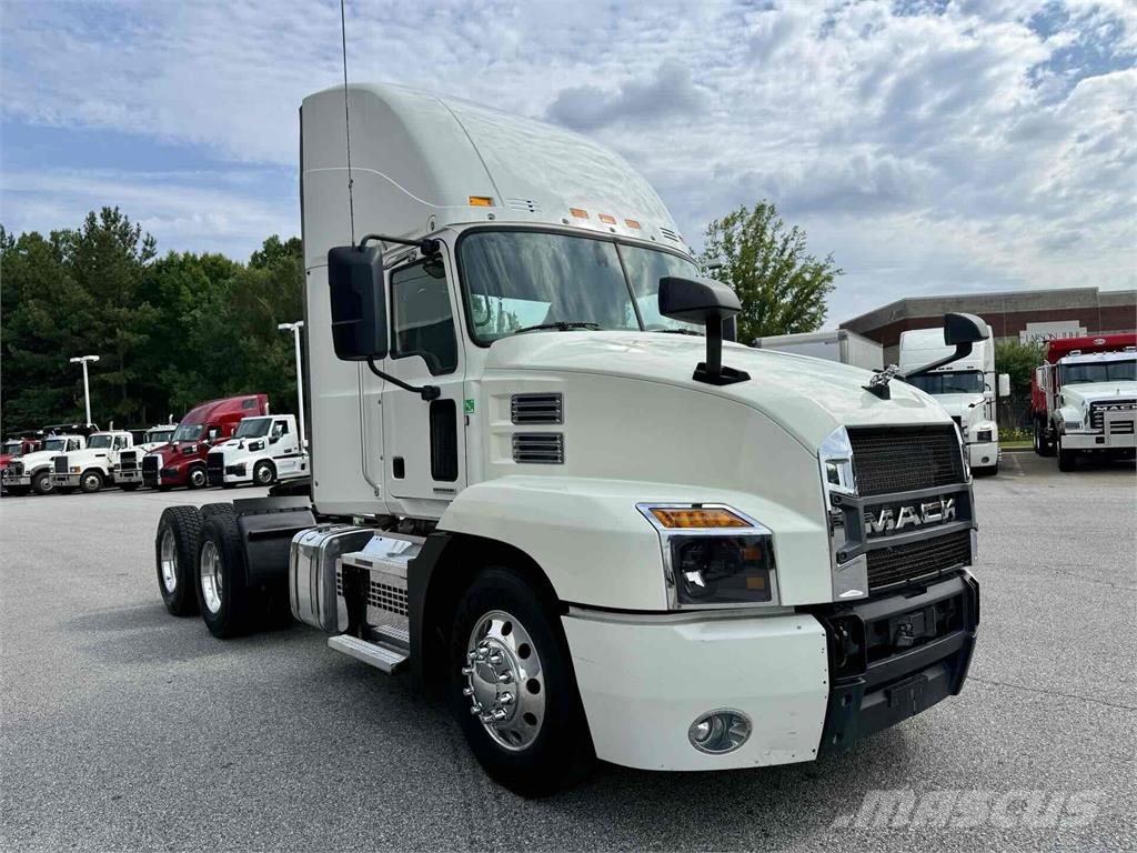 Mack AN64T Sattelzugmaschinen