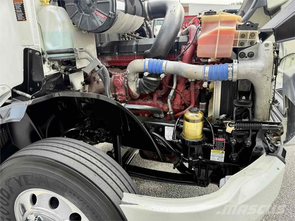 Mack AN64T Sattelzugmaschinen
