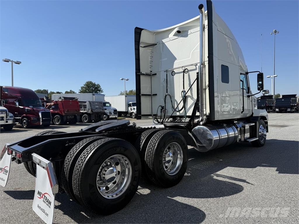 Mack AN64T Vlačilci