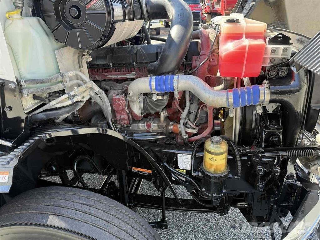 Mack AN64T Vlačilci