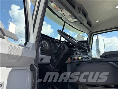 Mack AN64T Sattelzugmaschinen