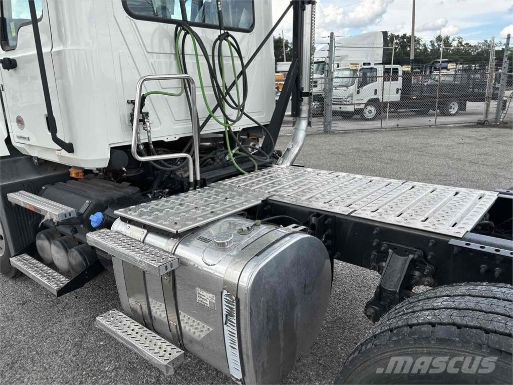 Mack AN64T Ťahače