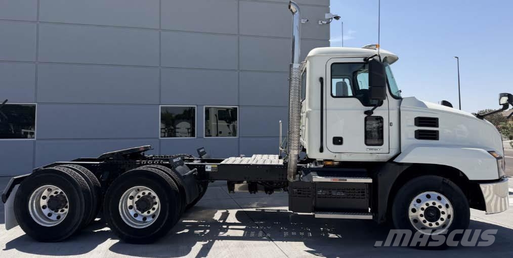 Mack AN64T Тягачі