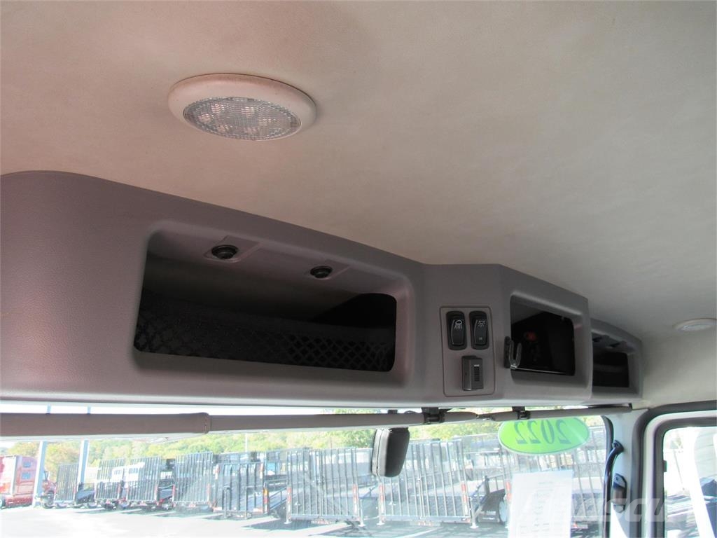 Mack ANTHEM 64T DAYCAB Седельные тягачи