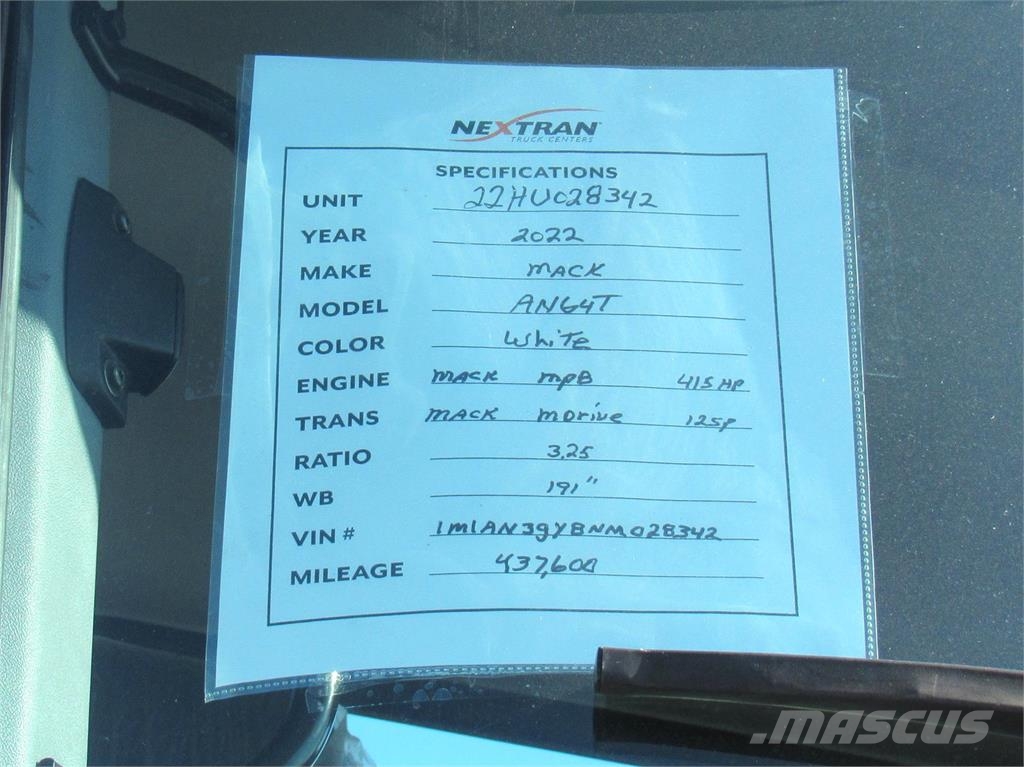 Mack ANTHEM 64T DAYCAB Седельные тягачи