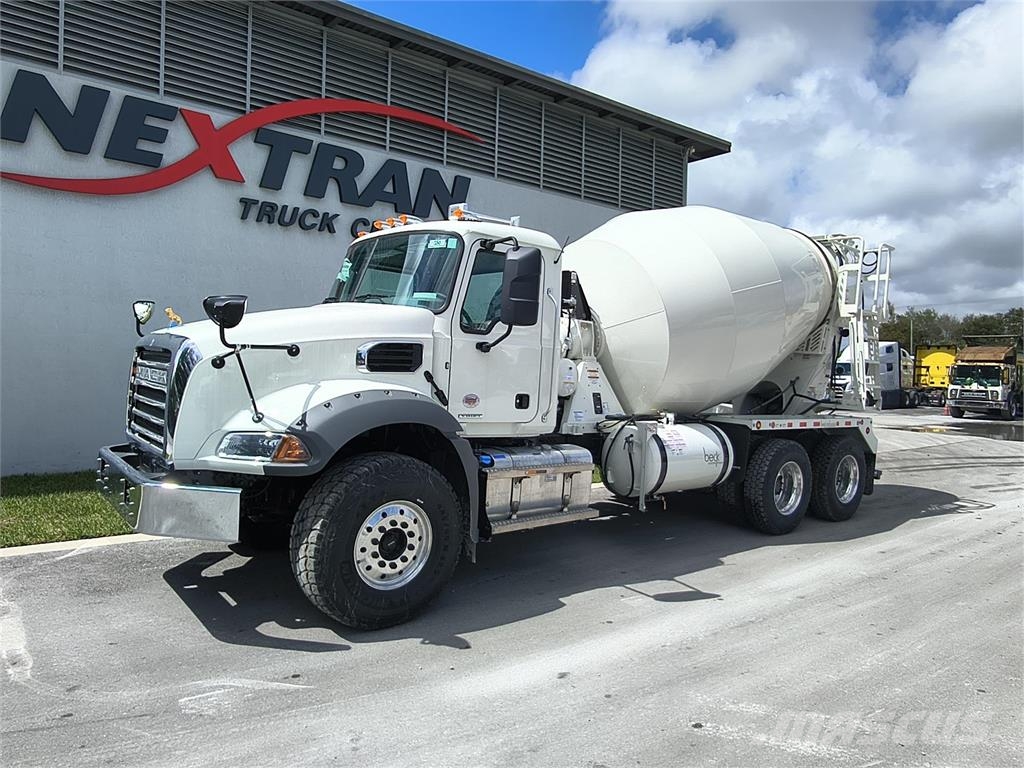 Mack GR64B Concrete trucks