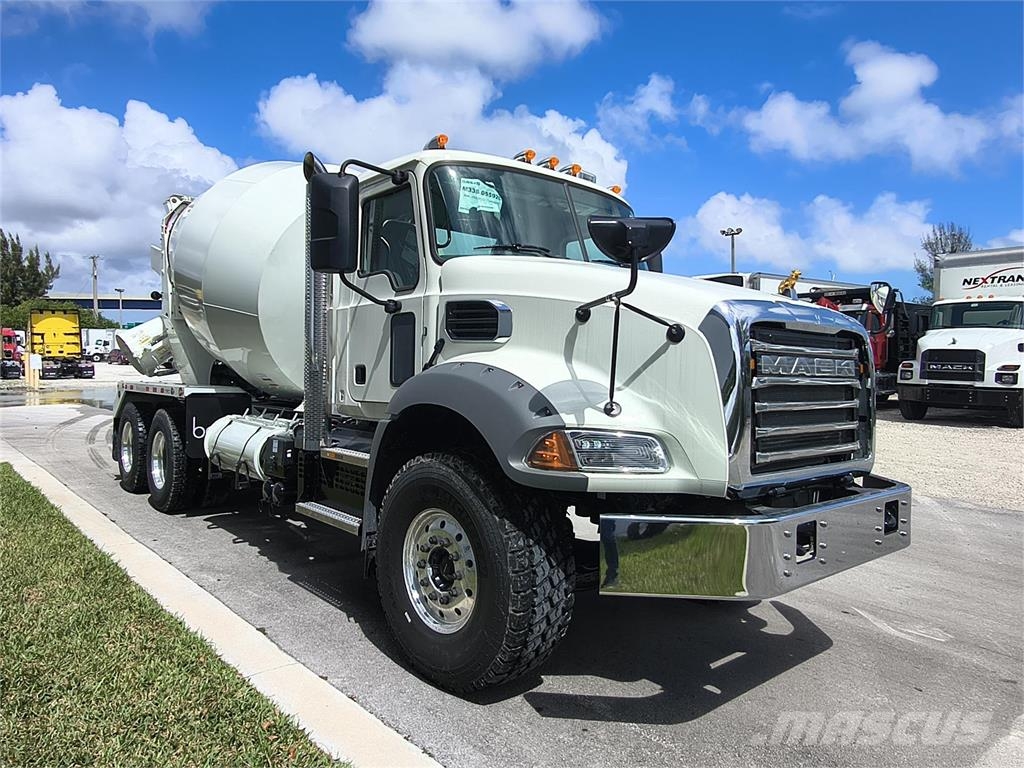 Mack GR64B Concrete trucks