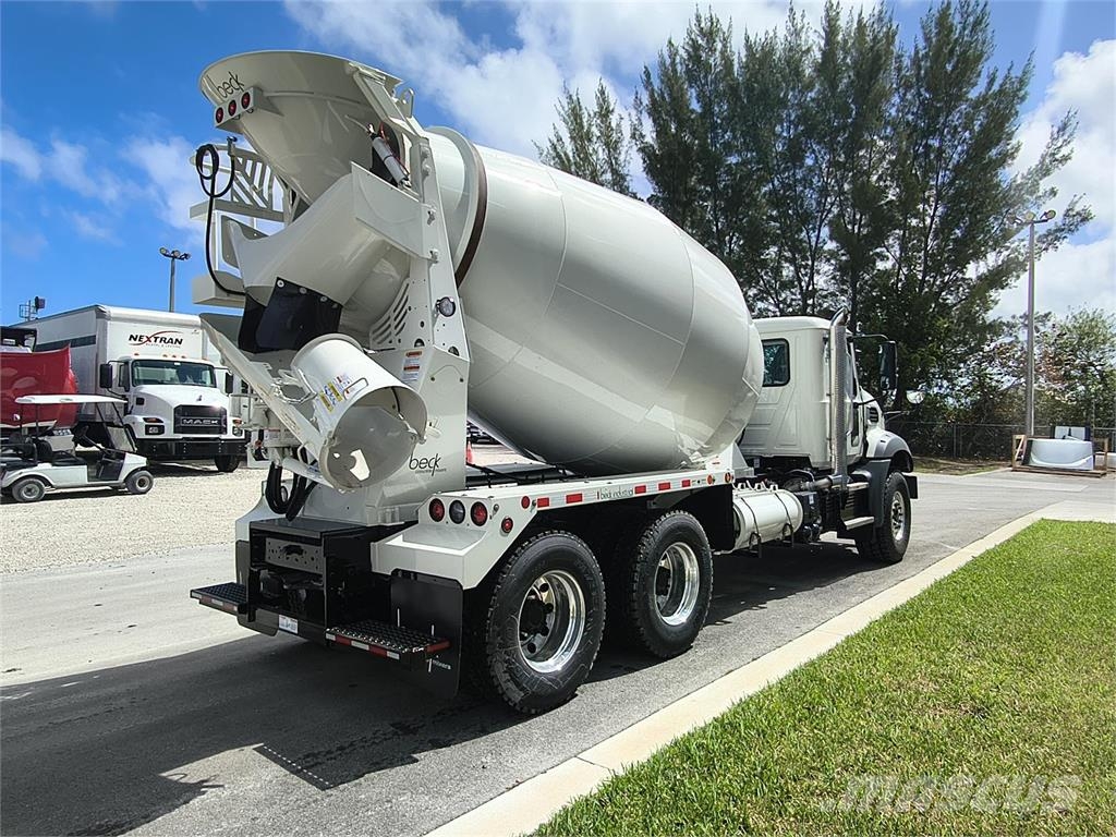 Mack GR64B Concrete trucks