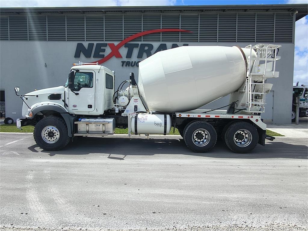 Mack GR64B Concrete trucks