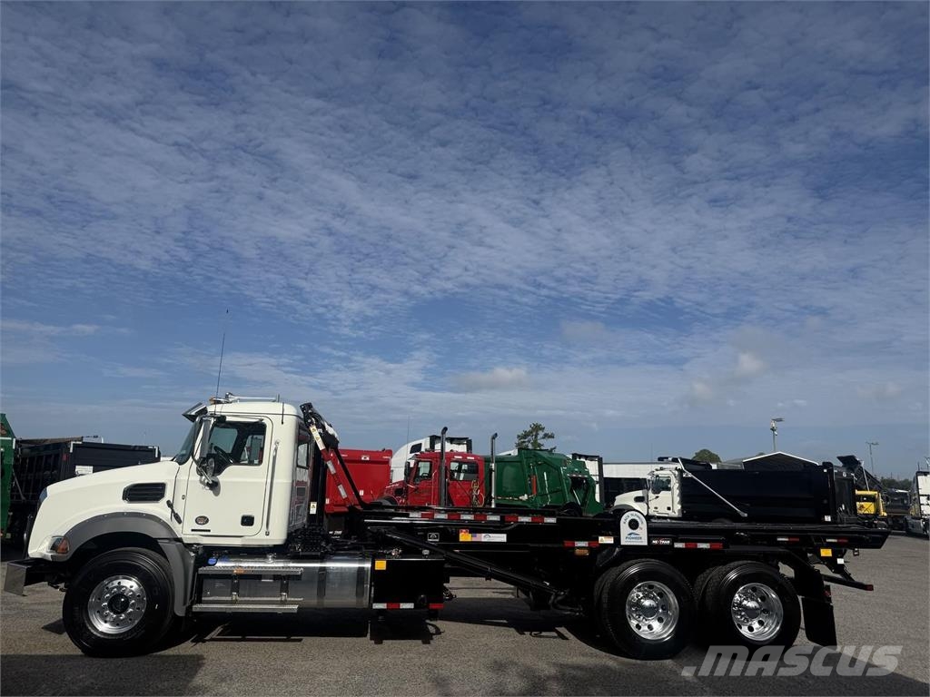 Mack GR64B Otros camiones
