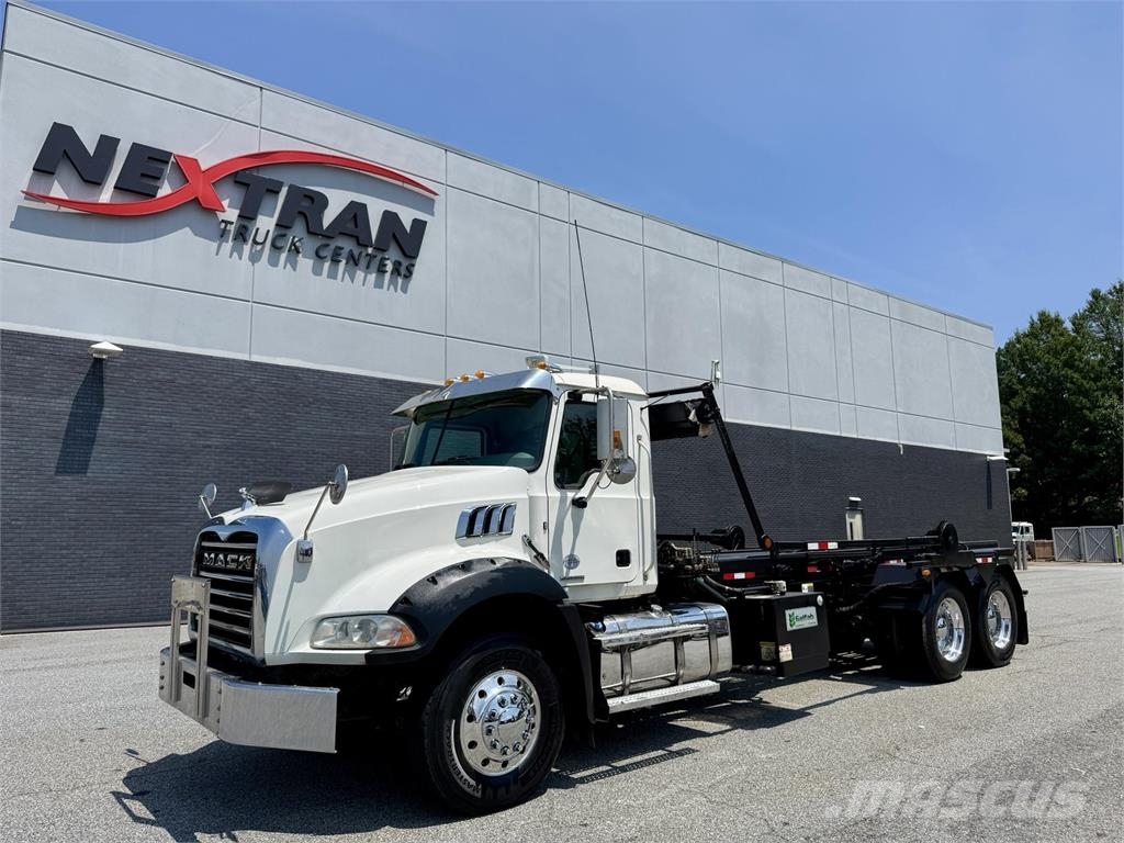 Mack GR64B Altele