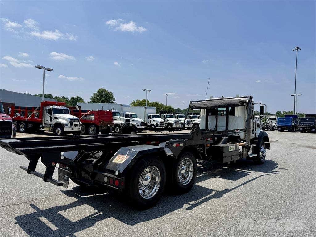 Mack GR64B Altele