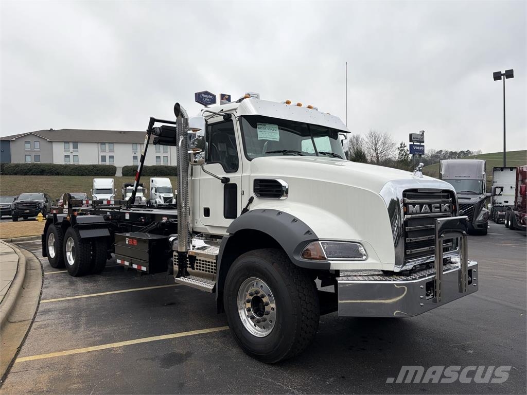 Mack GR64B Other trucks