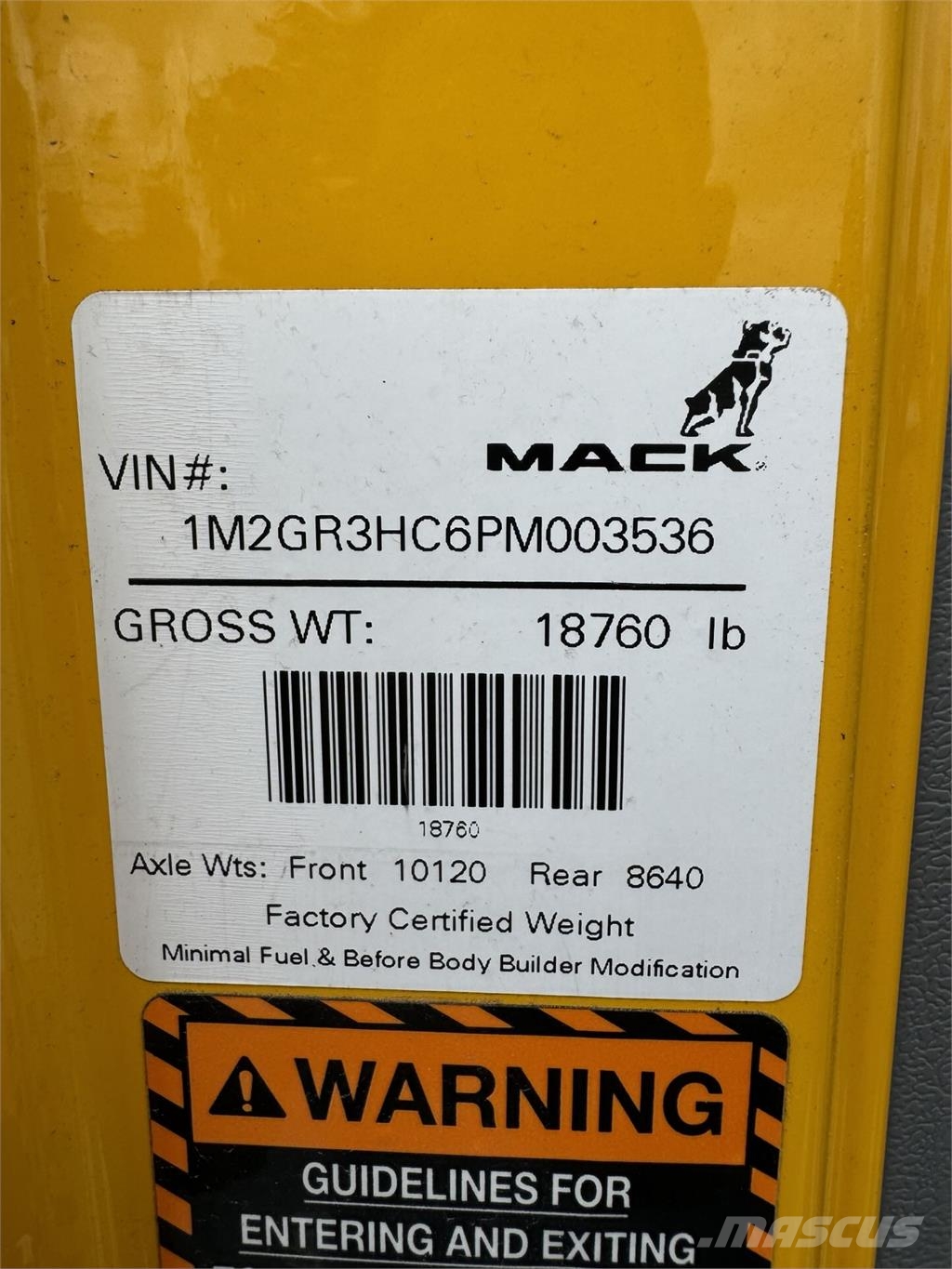 Mack GR64BRX 傾卸式卡車