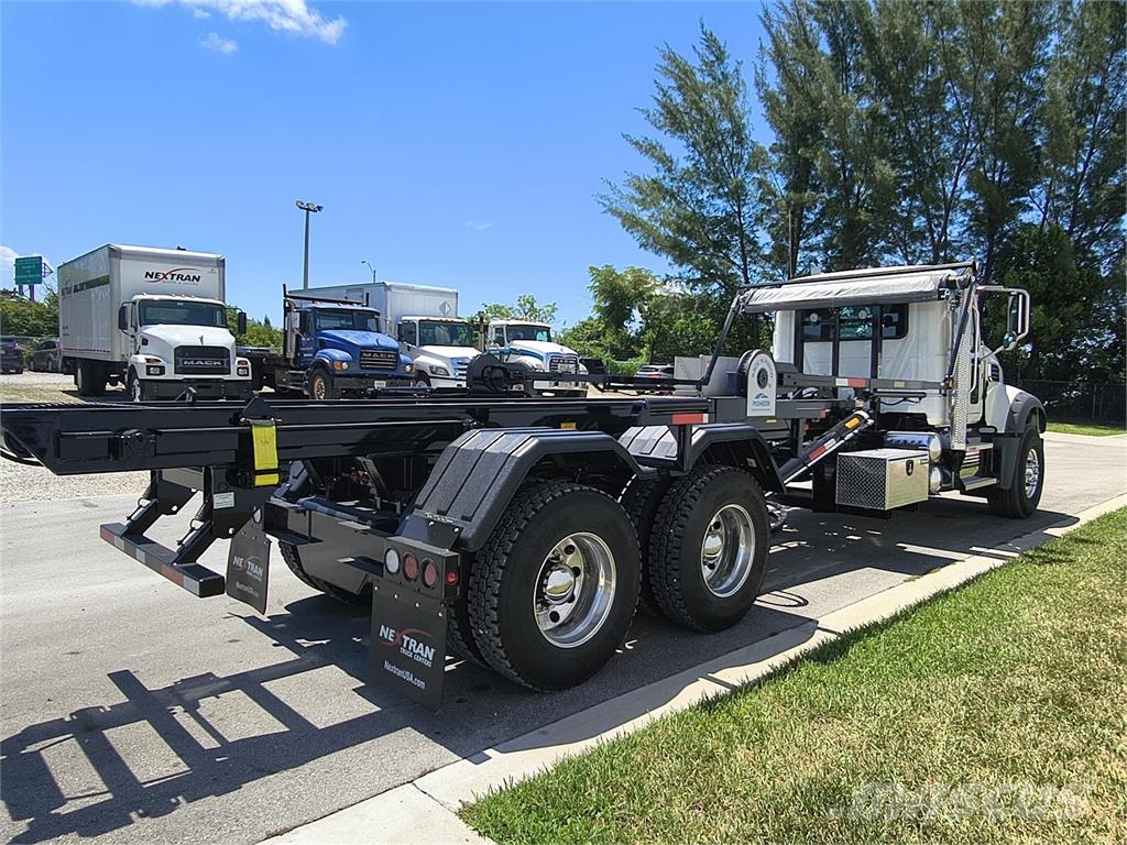 Mack GR64F Otros camiones