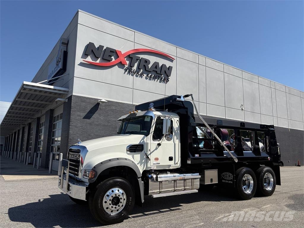 Mack GR64F Wywrotki