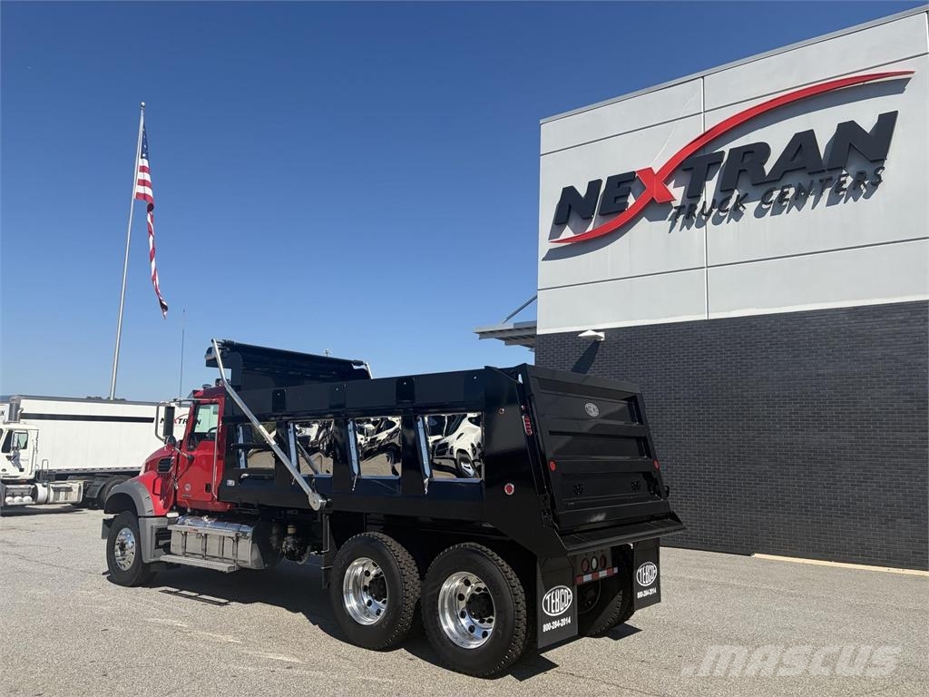 Mack GR64F Sora- ja kippiautot