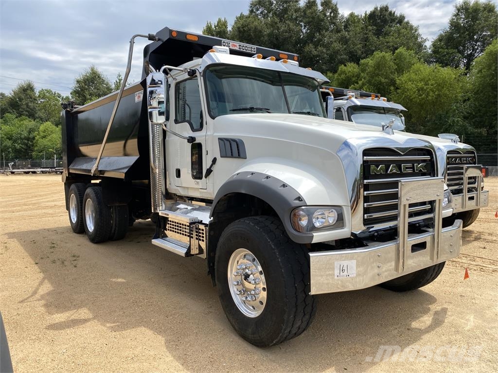 Mack GR64F Самосвал