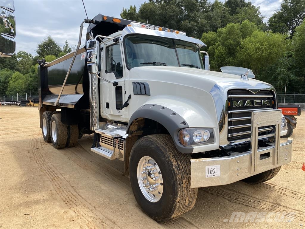 Mack GR64F Самосвал