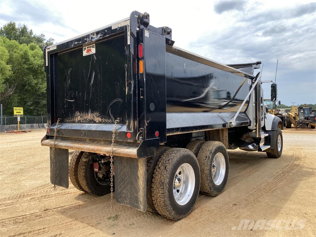 Mack GR64F Самосвал