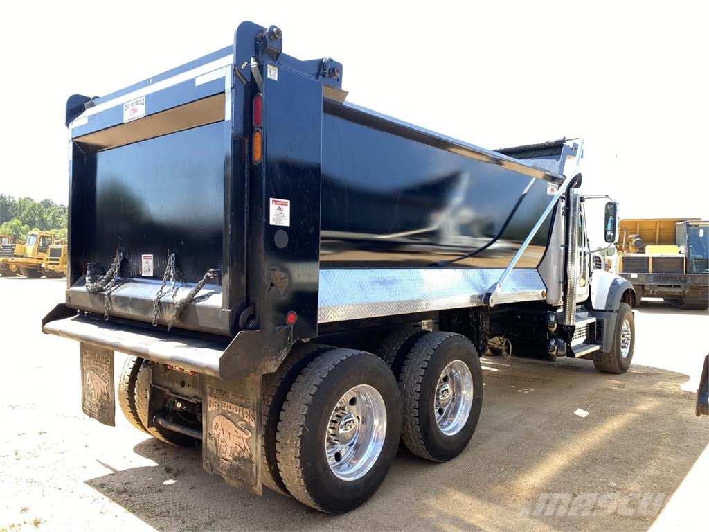 Mack GR64F Самосвал