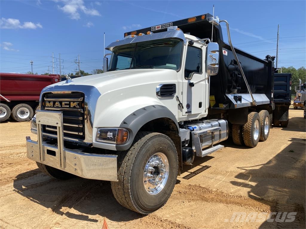 Mack GR64F Самосвал