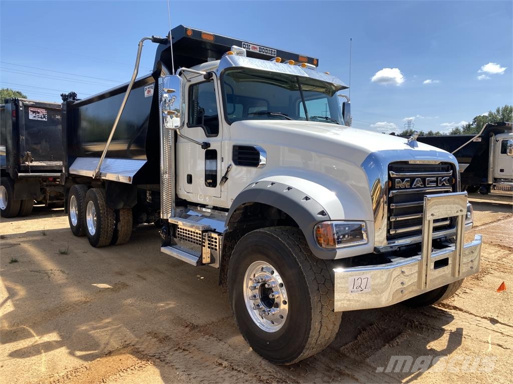 Mack GR64F Самосвал