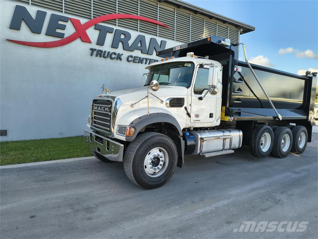 Mack GR64FR Autobasculanta