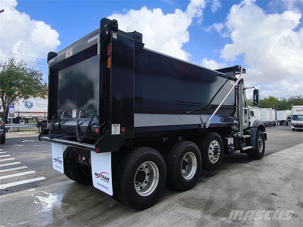 Mack GR84B Camiones bañeras basculantes o volquetes