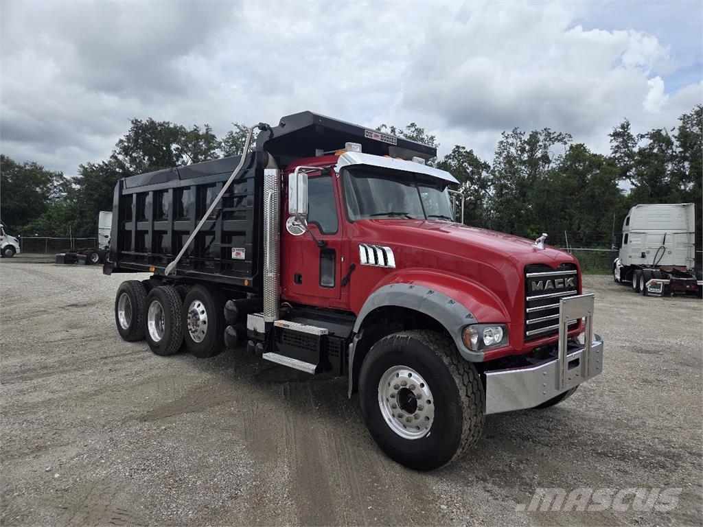 Mack GR84F Camiones bañeras basculantes o volquetes