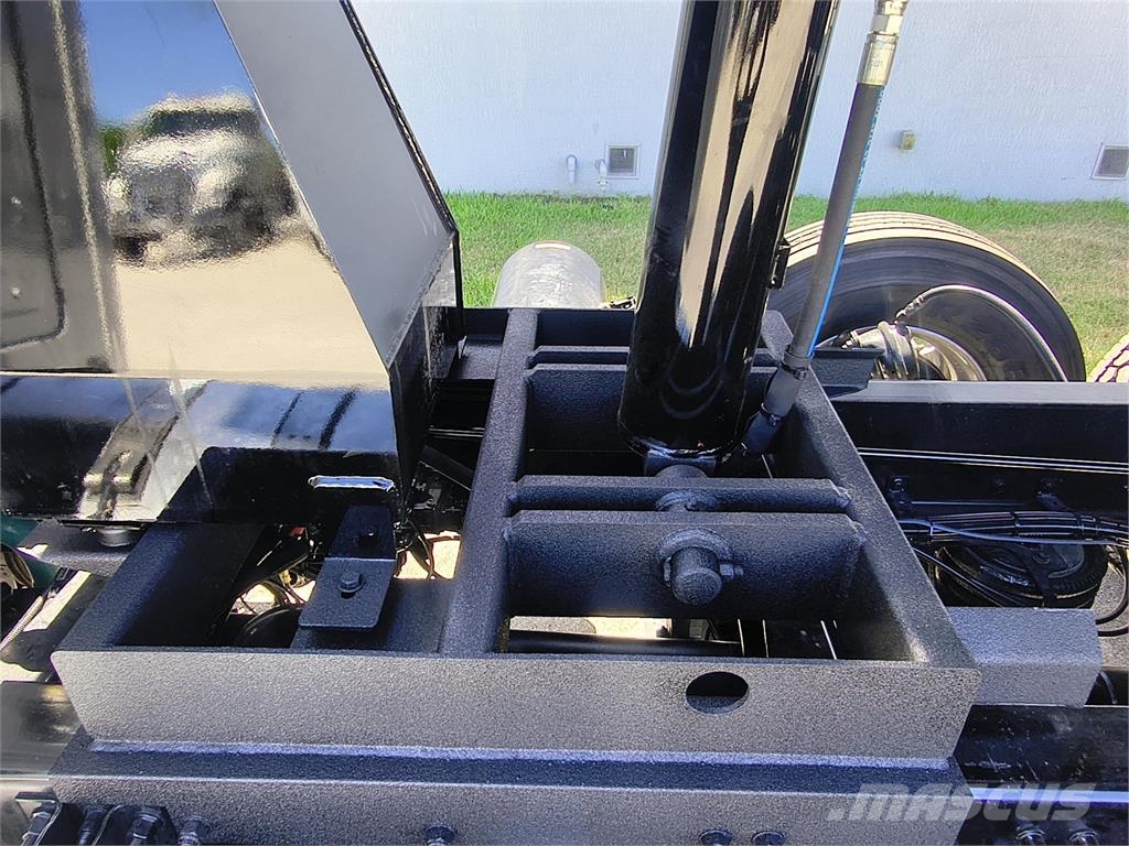 Mack GR84F 傾卸式卡車