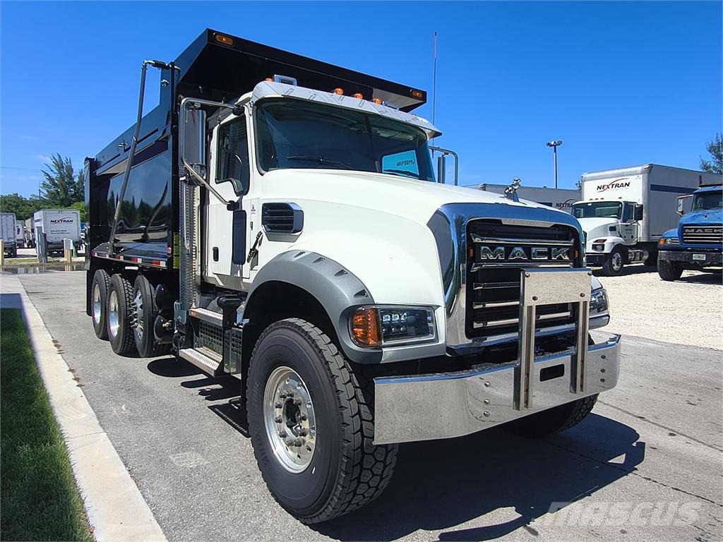 Mack GR84F 傾卸式卡車