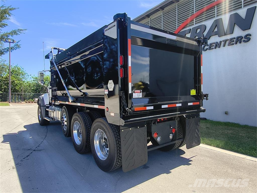 Mack GR84F 傾卸式卡車