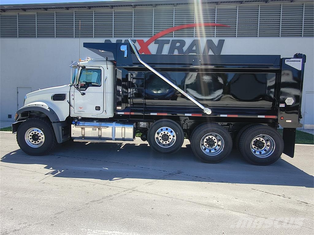 Mack GR84F 傾卸式卡車