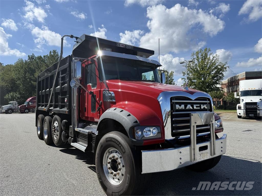 Mack GR84F Camiones bañeras basculantes o volquetes