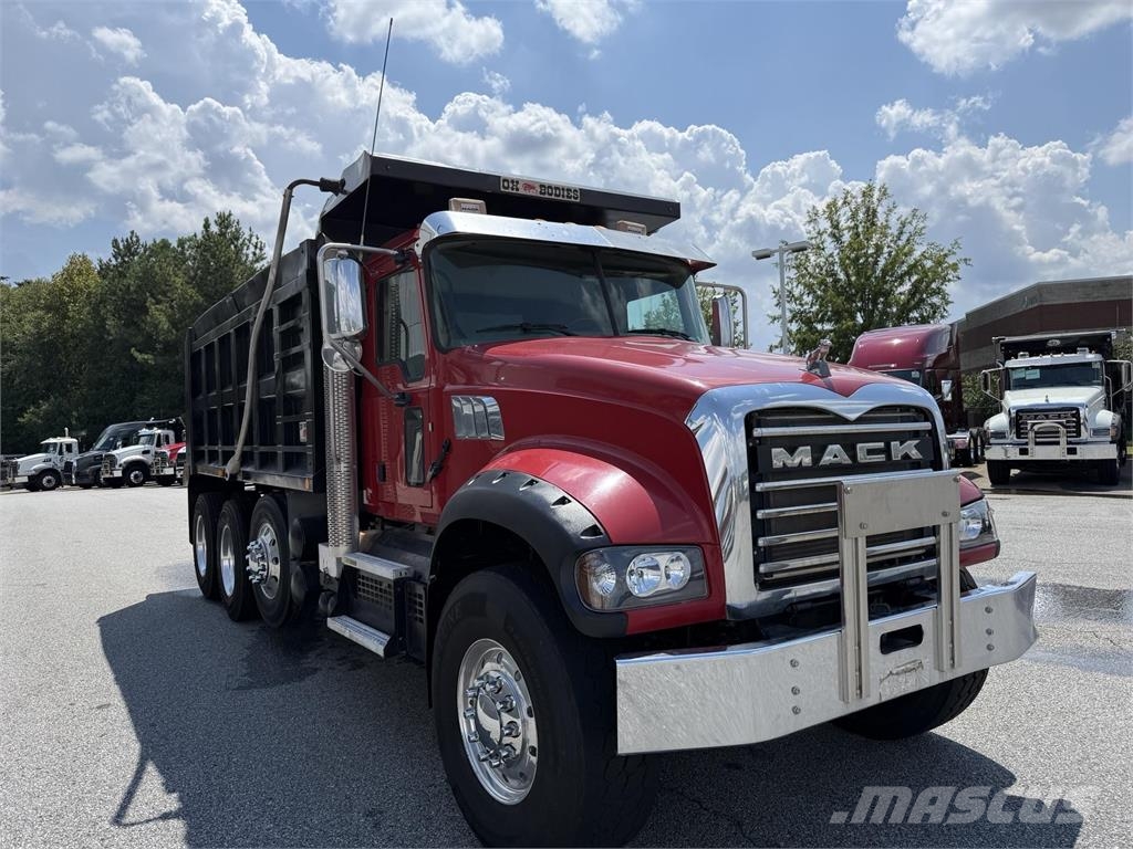 Mack GR84F 傾卸式卡車