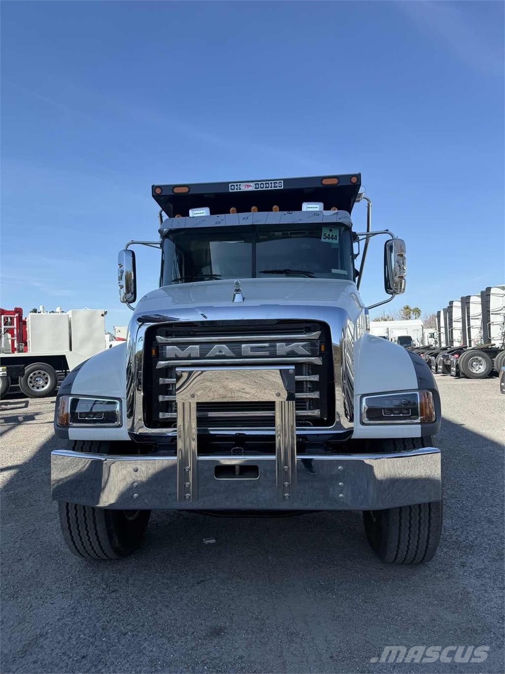 Mack GR84F 傾卸式卡車