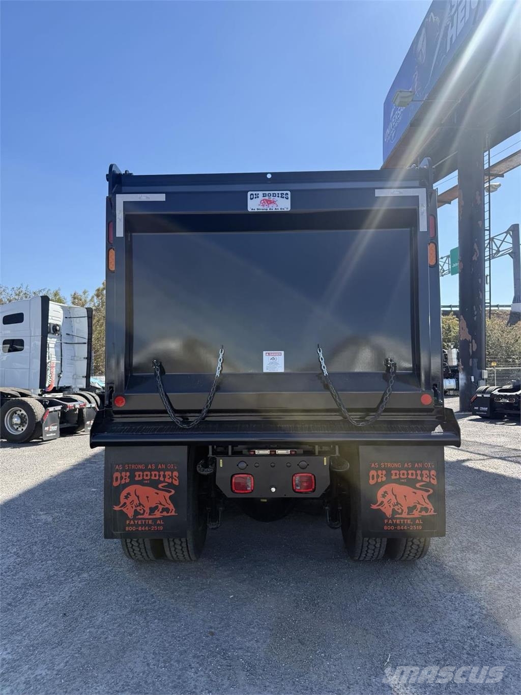 Mack GR84F 傾卸式卡車