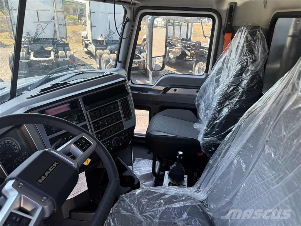 Mack GR84F 傾卸式卡車