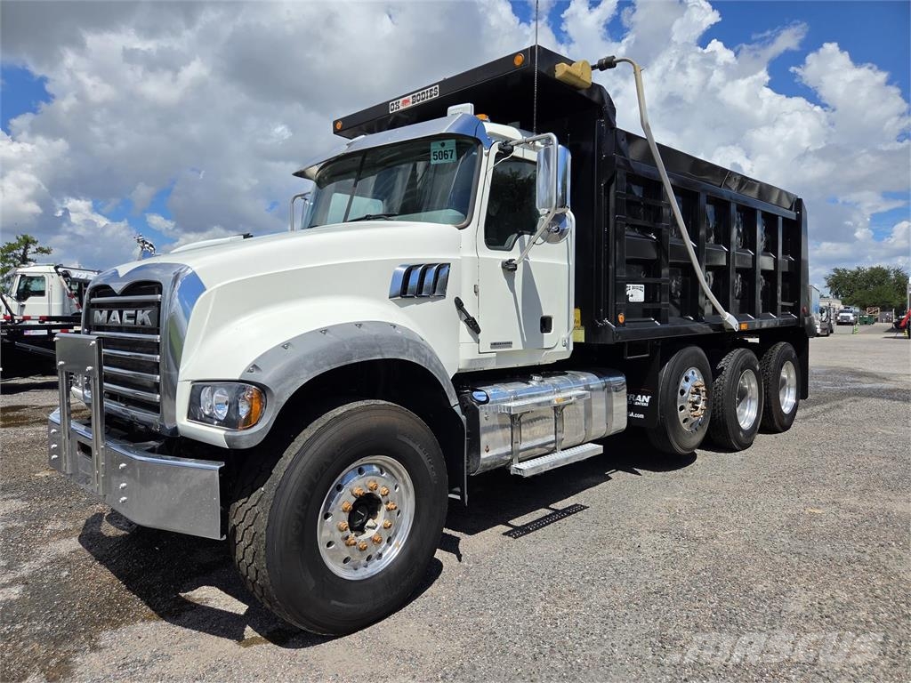 Mack GR84F 傾卸式卡車