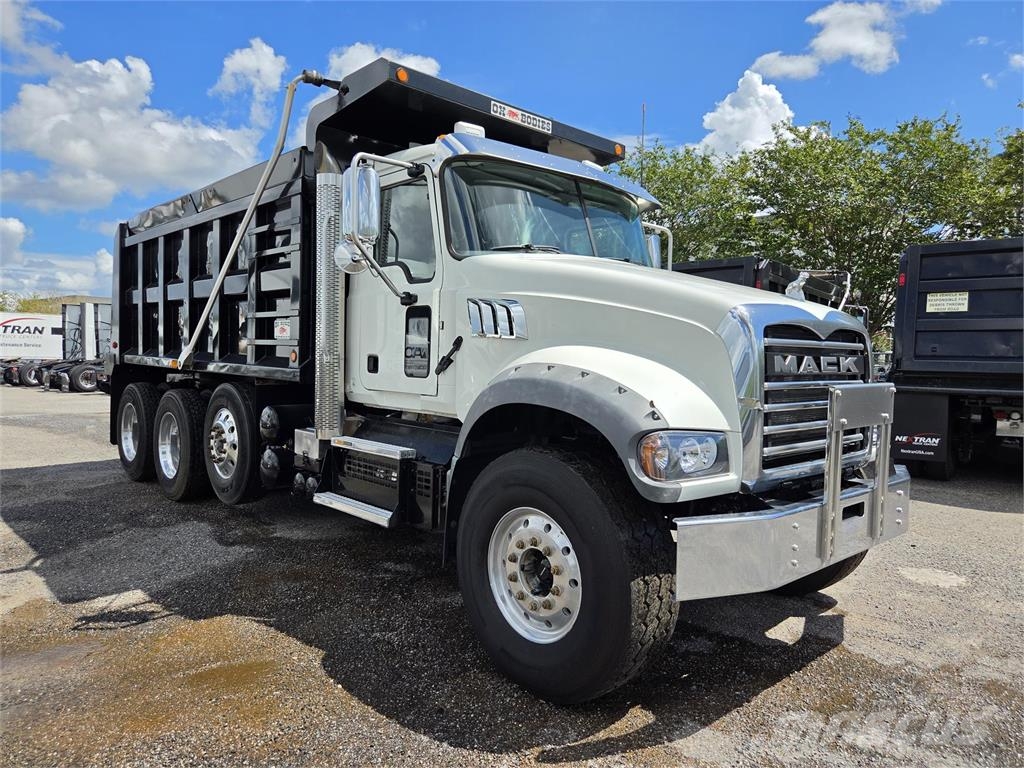 Mack GR84F 傾卸式卡車