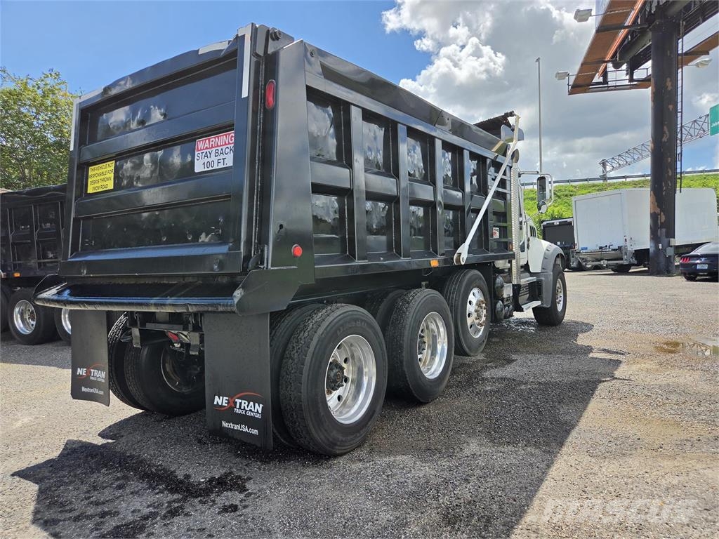 Mack GR84F 傾卸式卡車