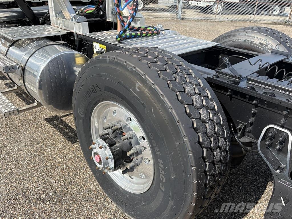 Mack GR84FT Camiones tractor