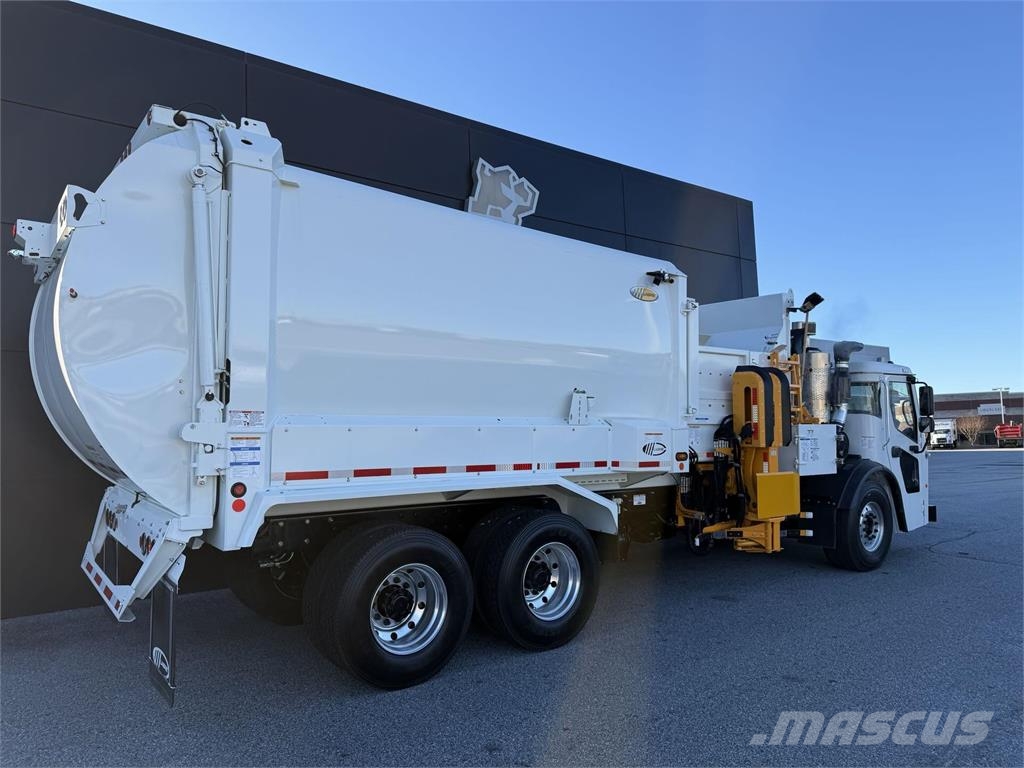 Mack LR64R Další