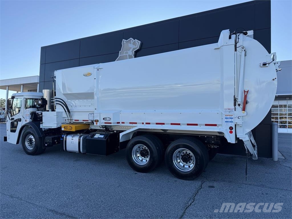Mack LR64R Další