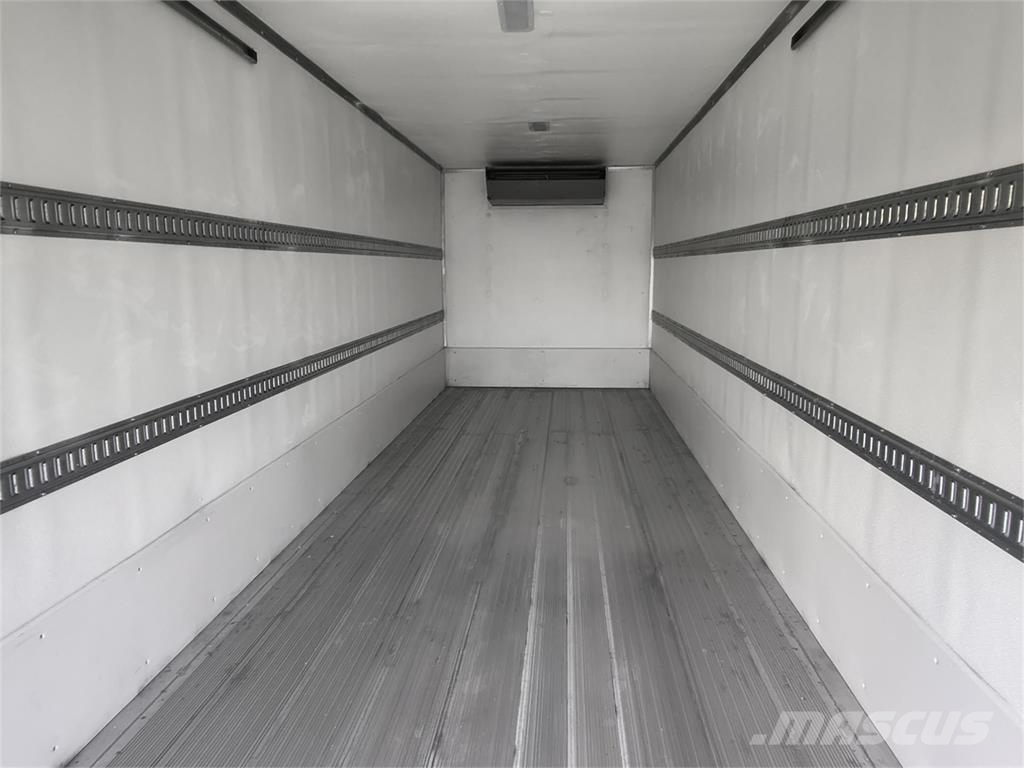 Mack MD6 42R Sunkvežimiai su dengtu kėbulu