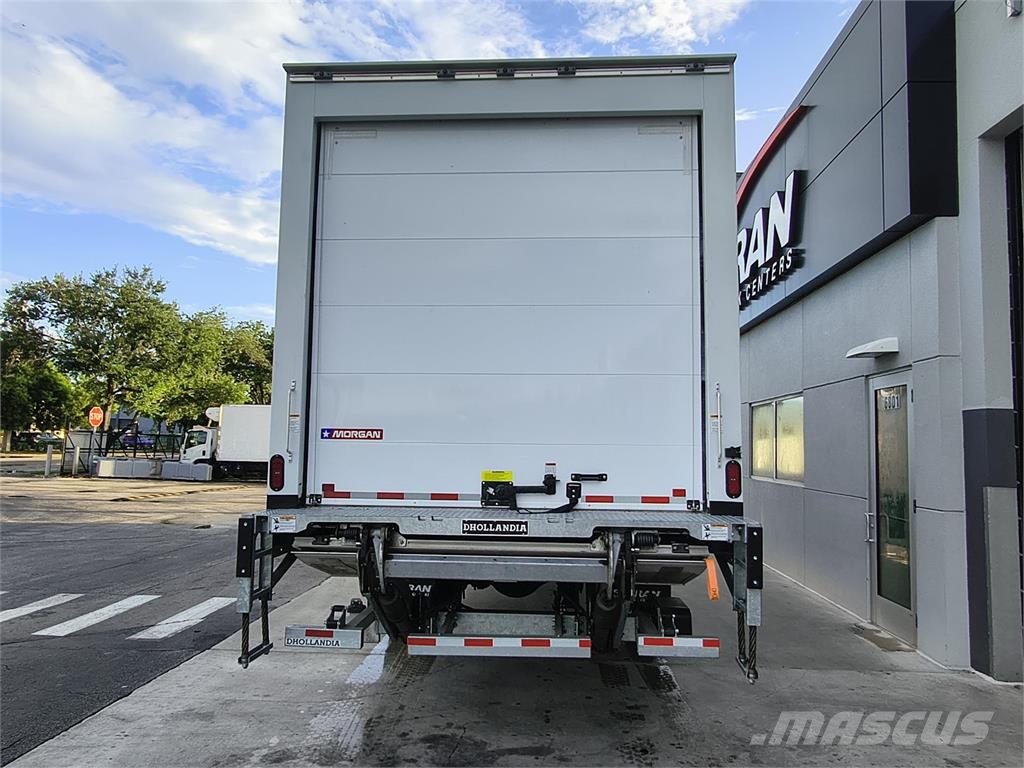 Mack MD6 42R Sunkvežimiai su dengtu kėbulu