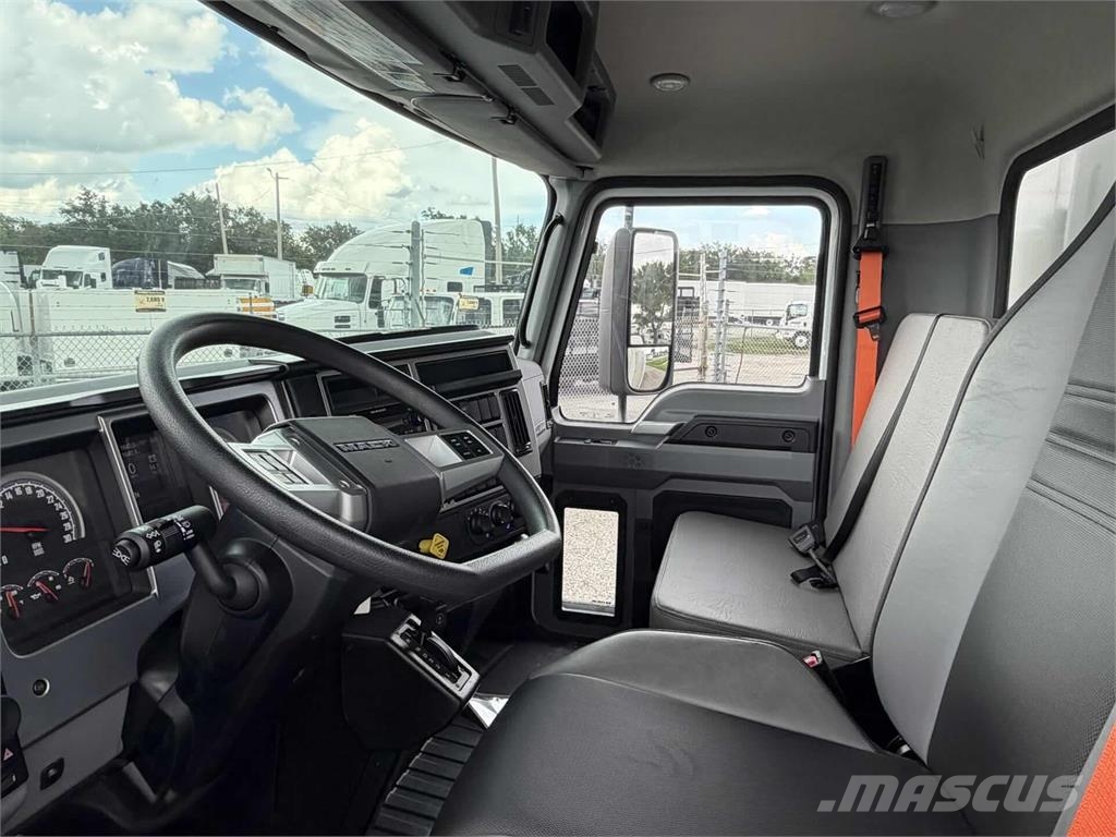 Mack MD6 42R Sanduk kamioni