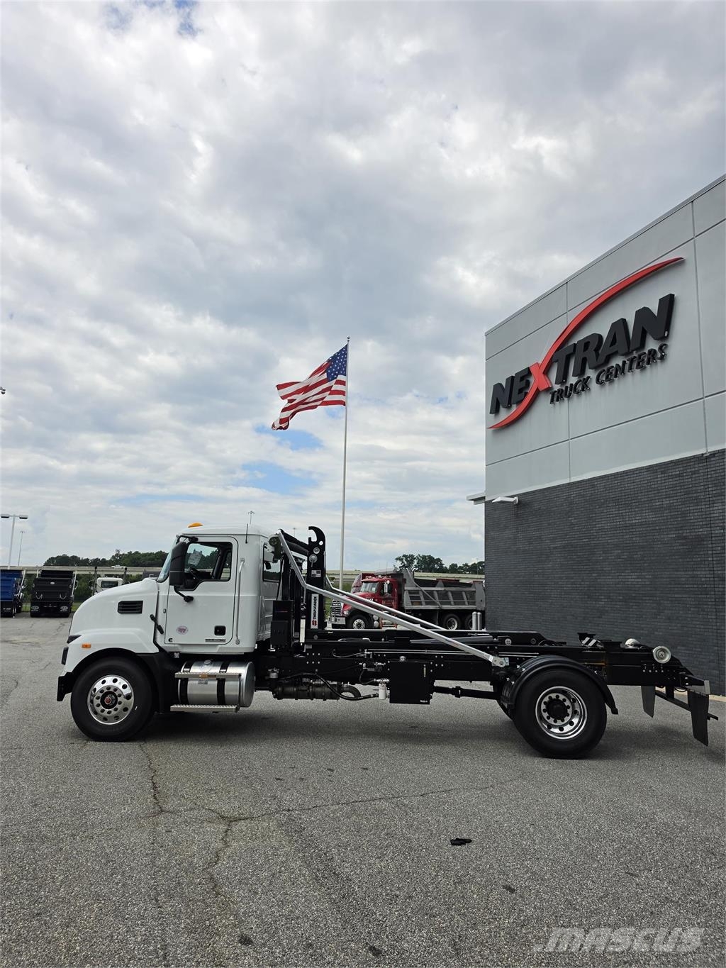 Mack MD7 42R شاحنات أخرى
