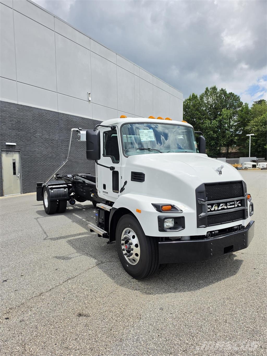 Mack MD7 42R شاحنات أخرى